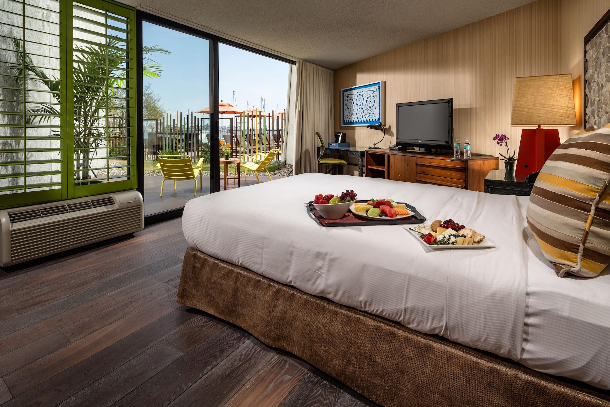 Hotel Maya - A Doubletree By Hilton Hotel Long Beach Extérieur photo