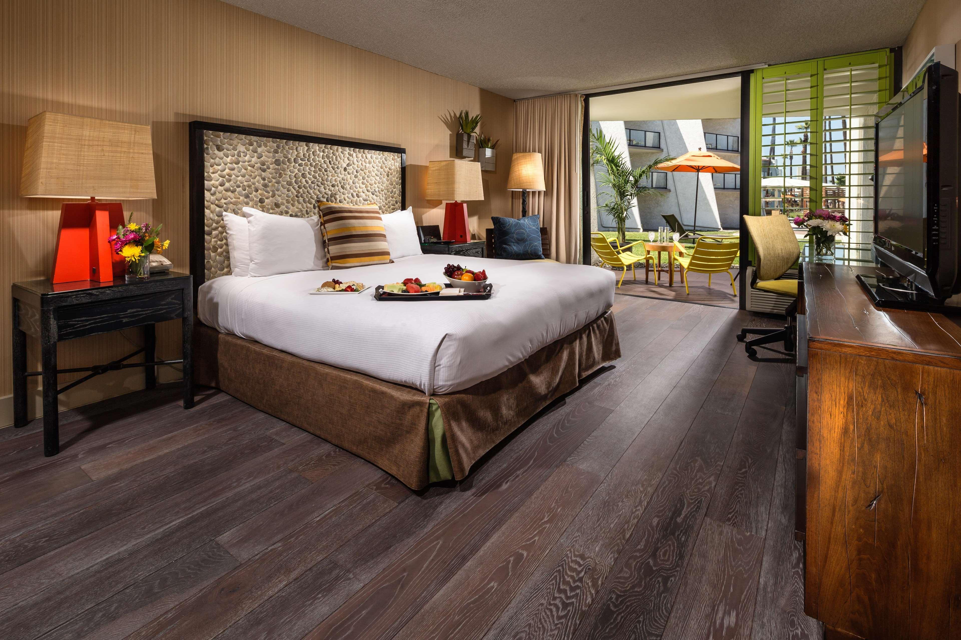 Hotel Maya - A Doubletree By Hilton Hotel Long Beach Extérieur photo