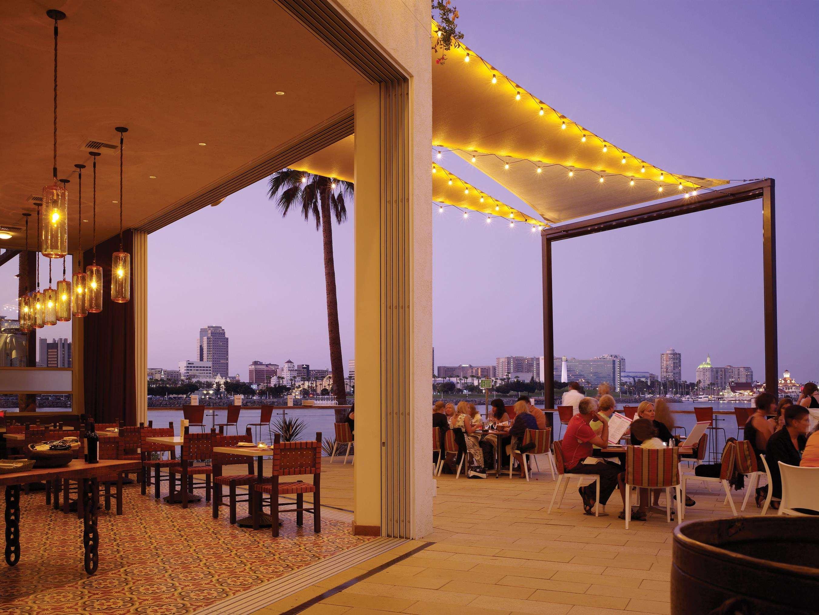 Hotel Maya - A Doubletree By Hilton Hotel Long Beach Extérieur photo