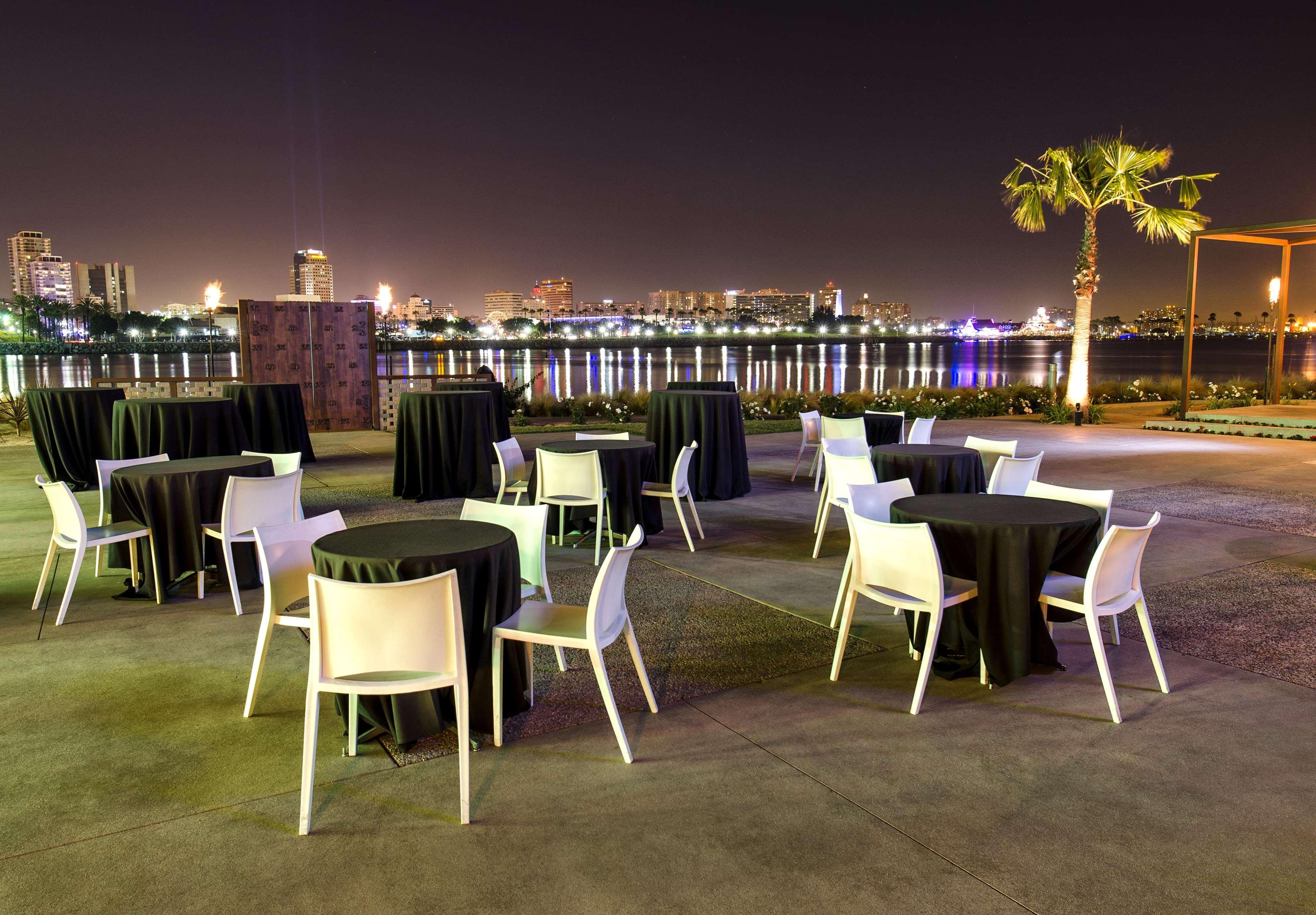 Hotel Maya - A Doubletree By Hilton Hotel Long Beach Extérieur photo