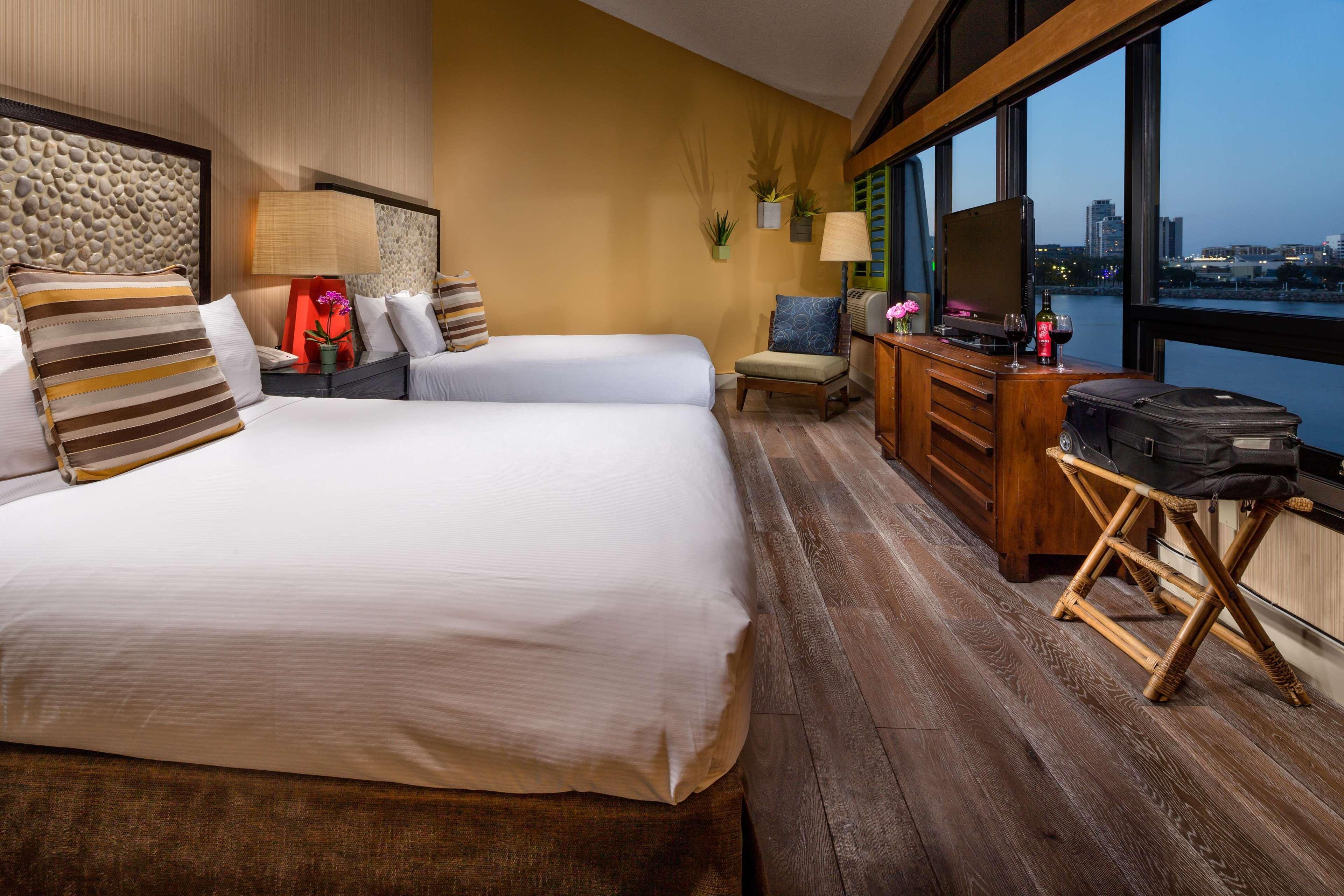 Hotel Maya - A Doubletree By Hilton Hotel Long Beach Extérieur photo