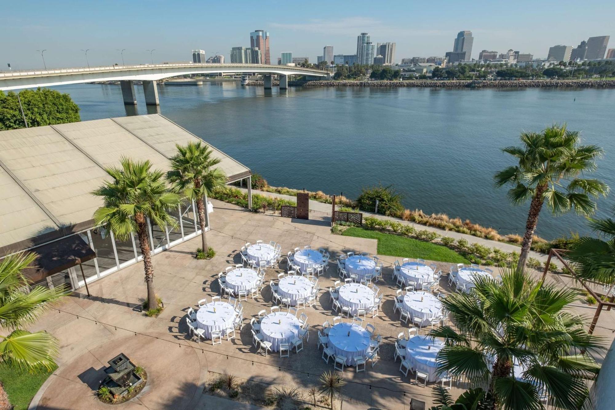 Hotel Maya - A Doubletree By Hilton Hotel Long Beach Extérieur photo