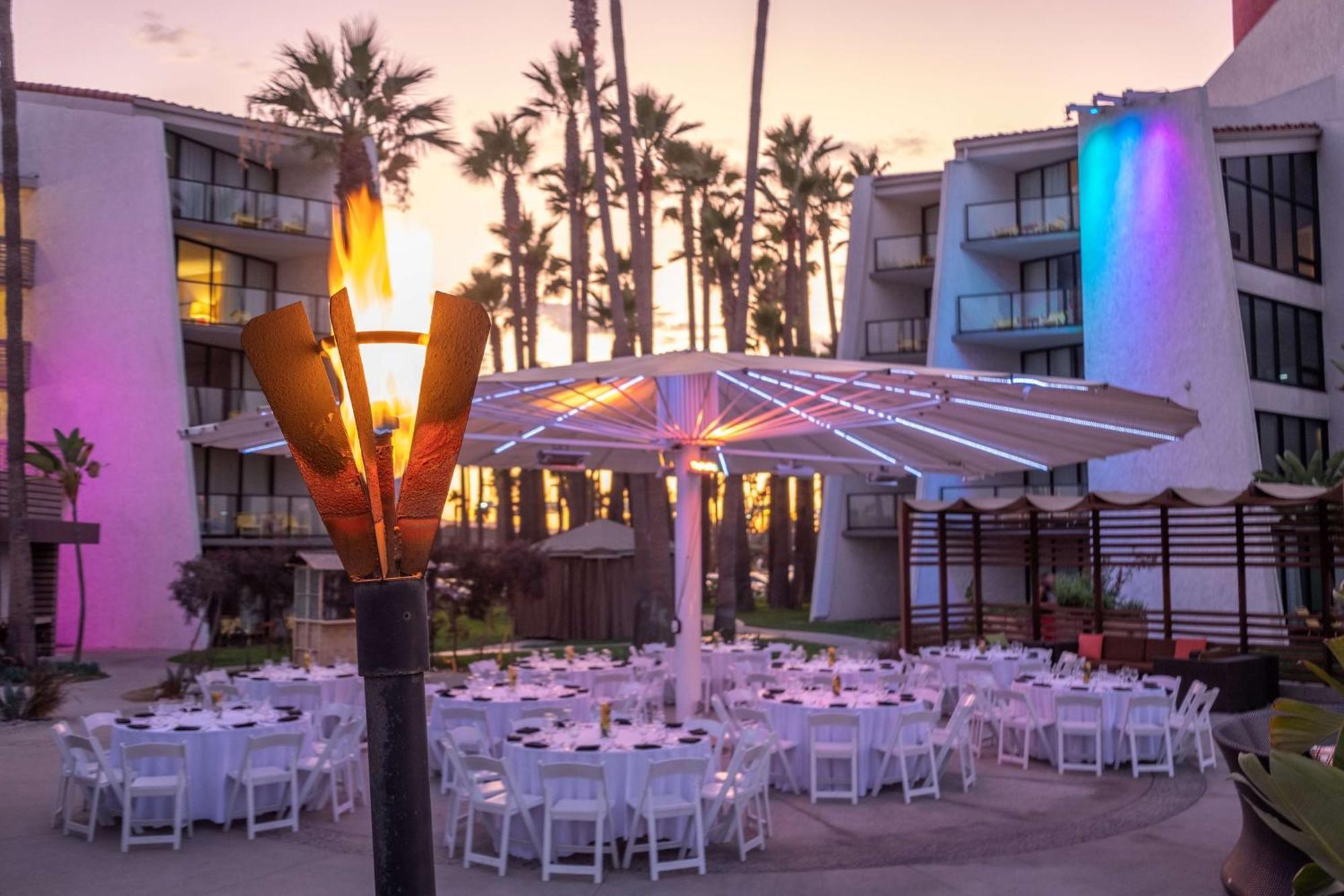 Hotel Maya - A Doubletree By Hilton Hotel Long Beach Extérieur photo
