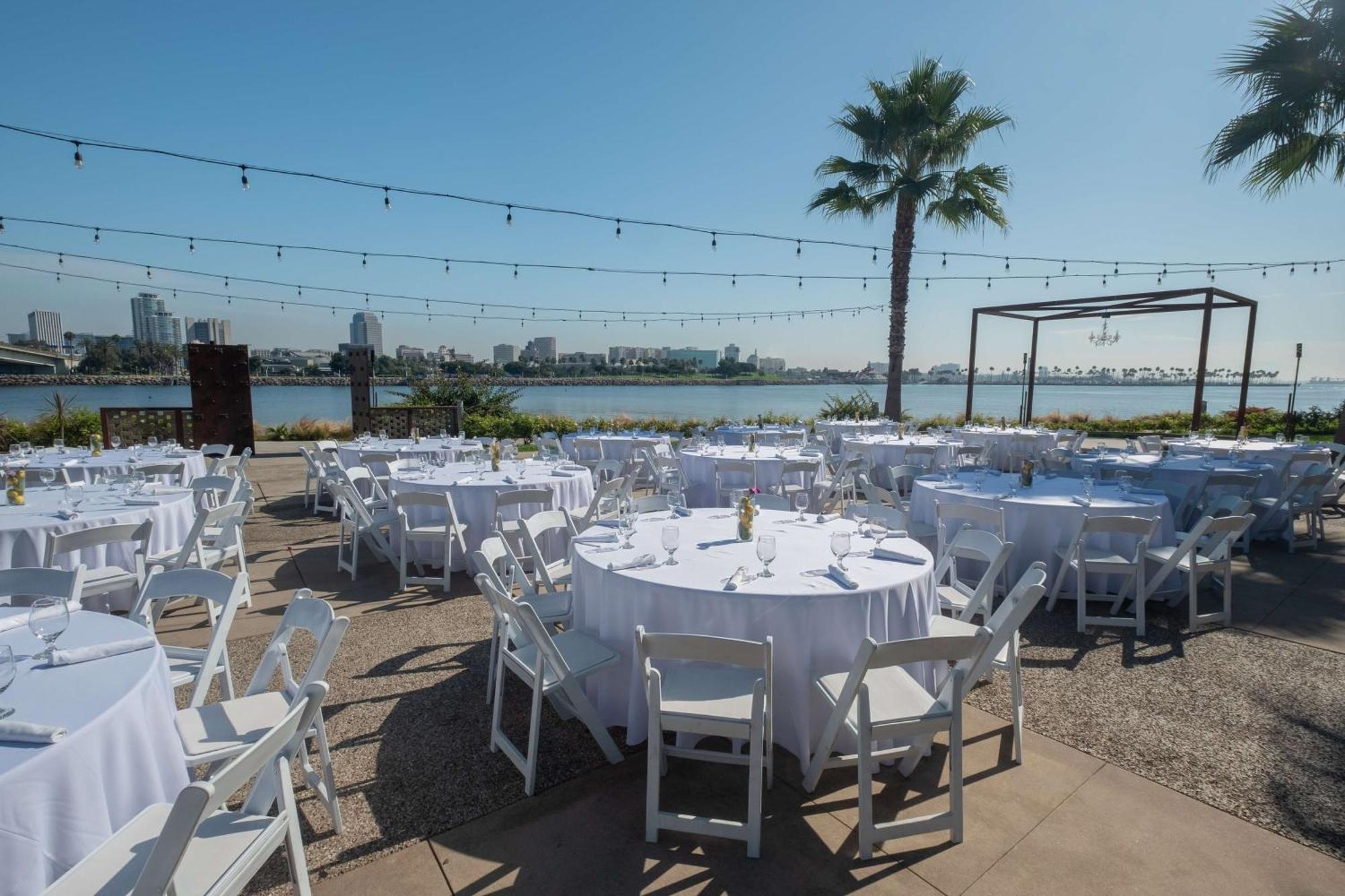 Hotel Maya - A Doubletree By Hilton Hotel Long Beach Extérieur photo
