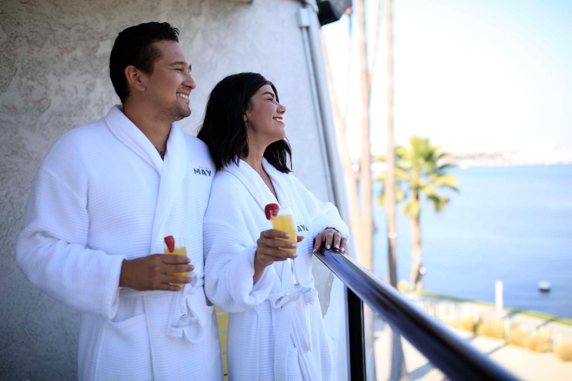 Hotel Maya - A Doubletree By Hilton Hotel Long Beach Extérieur photo